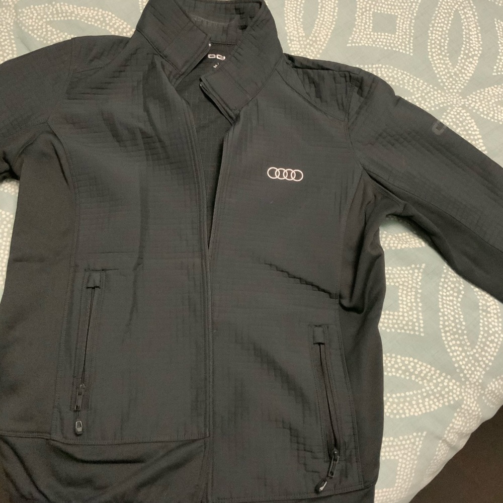 Audi women’s jacket black